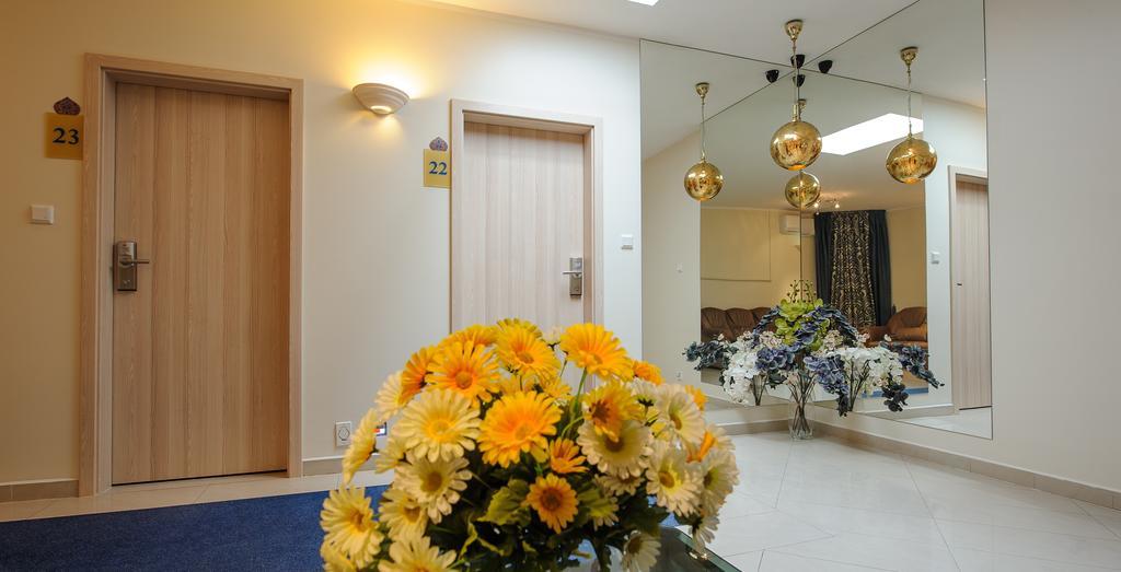 Abidar Hotel Spa & Wellness Цехоцинек Екстер'єр фото