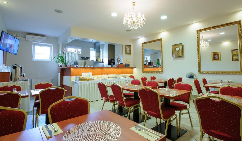 Abidar Hotel Spa & Wellness Цехоцинек Екстер'єр фото